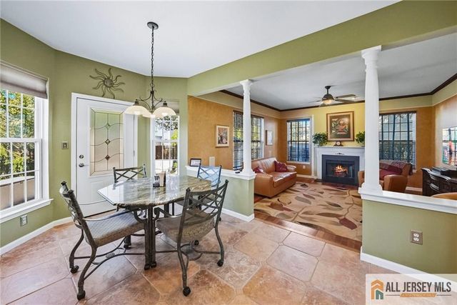 38 Maplehurst Lane, Piscataway, NJ 08854