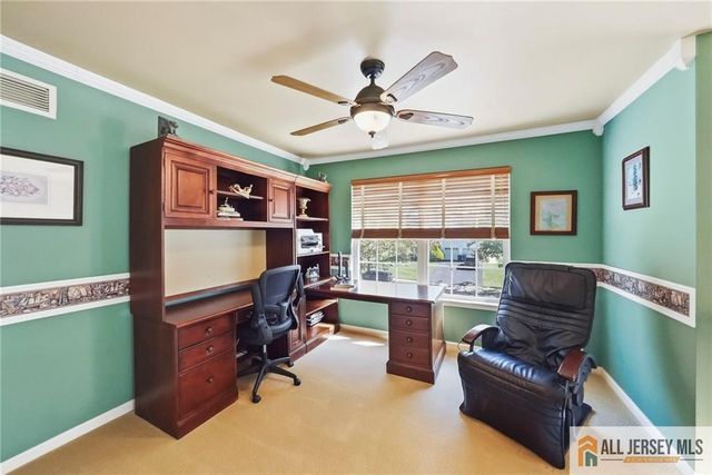 38 Maplehurst Lane, Piscataway, NJ 08854
