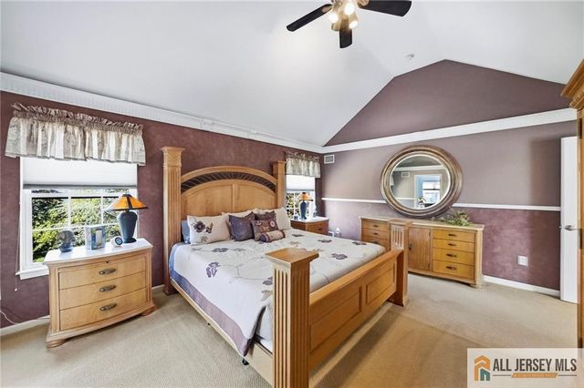 38 Maplehurst Lane, Piscataway, NJ 08854
