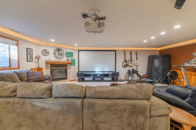 2408 16th Avenue S, Fargo, ND 58103