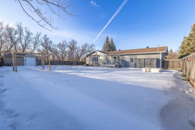 2408 16th Avenue S, Fargo, ND 58103