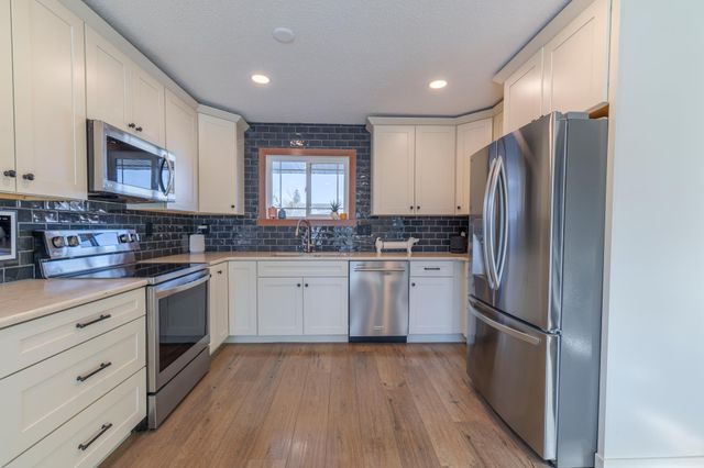 2408 16th Avenue S, Fargo, ND 58103