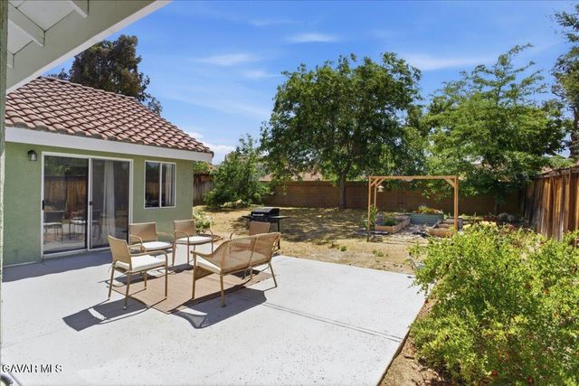 37115 Zinnia Street, Palmdale, CA 93550