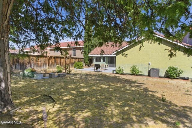 37115 Zinnia Street, Palmdale, CA 93550