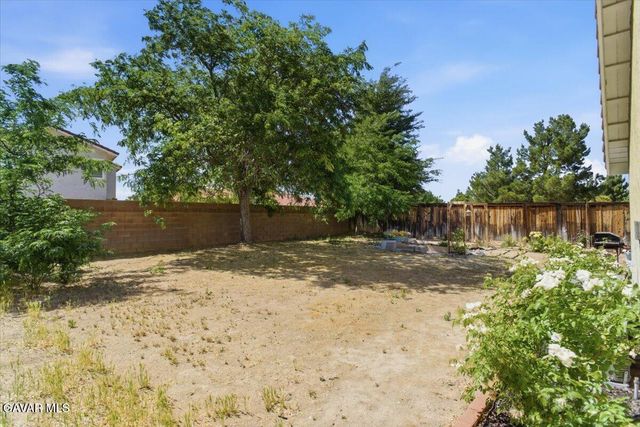 37115 Zinnia Street, Palmdale, CA 93550