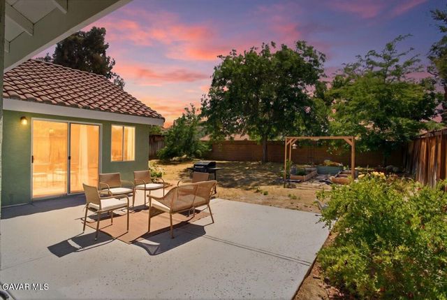 37115 Zinnia Street, Palmdale, CA 93550