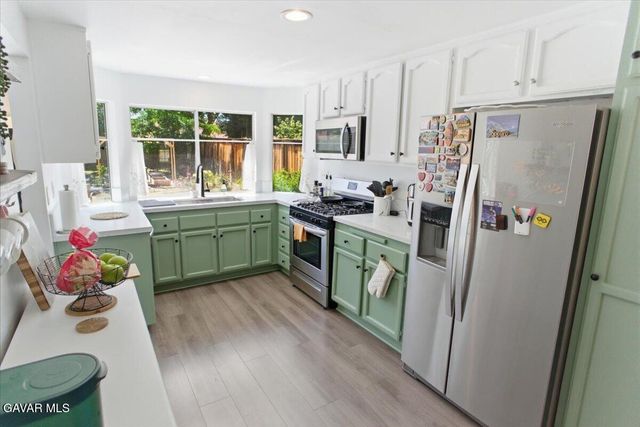 37115 Zinnia Street, Palmdale, CA 93550