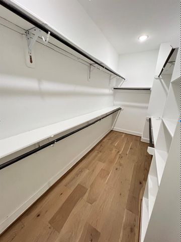 316 Thornton Road, Houston, TX 77018