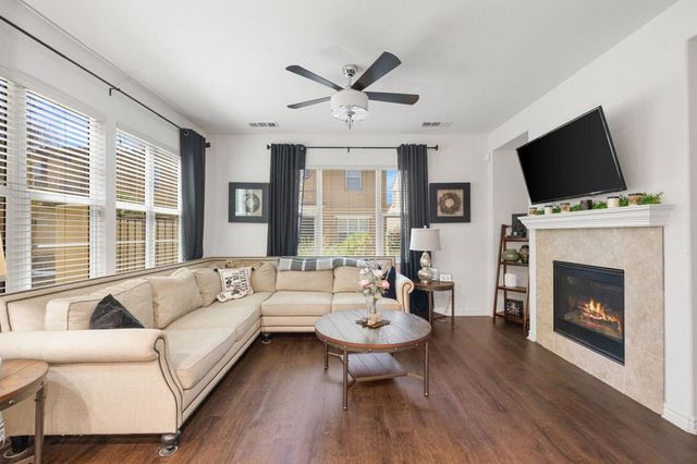 565 Via De La Paz, Palm Desert, CA 92211