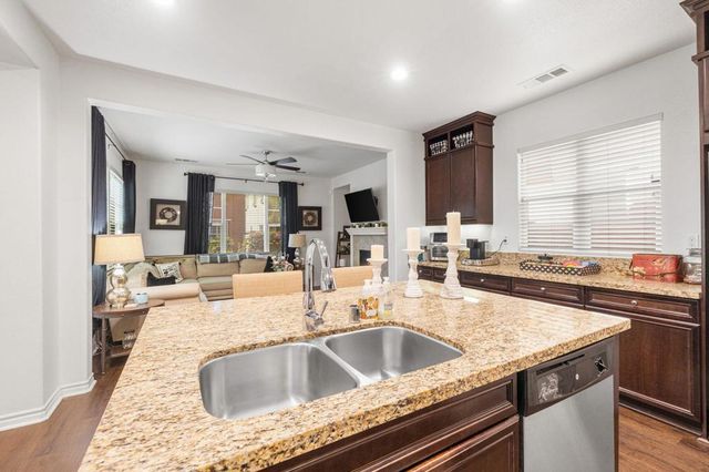 565 Via De La Paz, Palm Desert, CA 92211