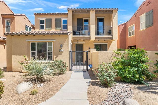 565 Via De La Paz, Palm Desert, CA 92211