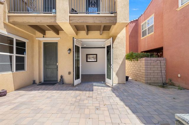 565 Via De La Paz, Palm Desert, CA 92211