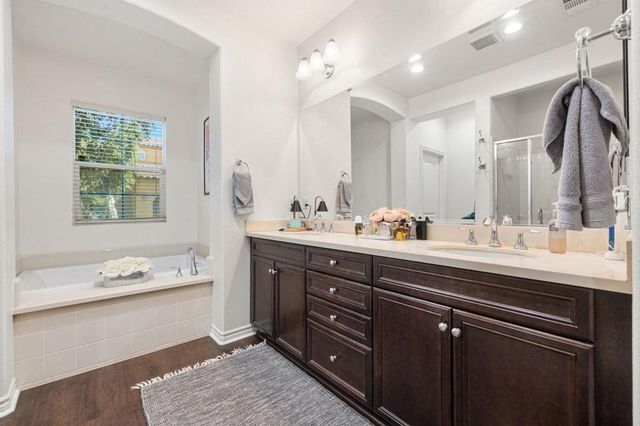 565 Via De La Paz, Palm Desert, CA 92211