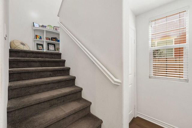 565 Via De La Paz, Palm Desert, CA 92211