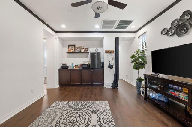 565 Via De La Paz, Palm Desert, CA 92211