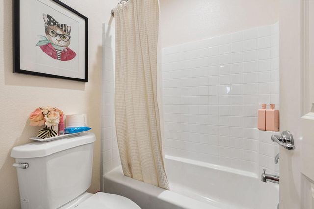 565 Via De La Paz, Palm Desert, CA 92211