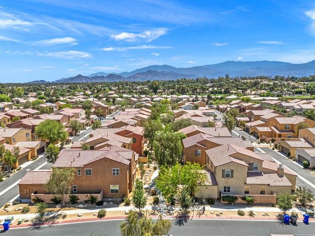 565 Via De La Paz, Palm Desert, CA 92211