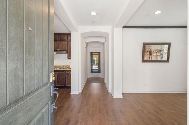 565 Via De La Paz, Palm Desert, CA 92211