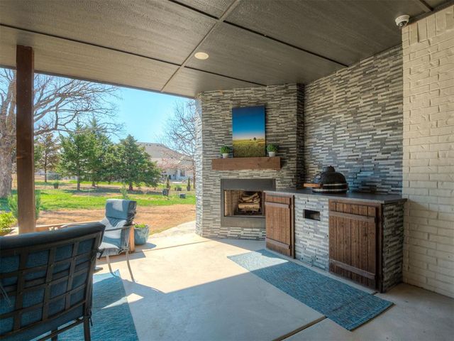 1910 Treviso Court, Edmond, OK 73034