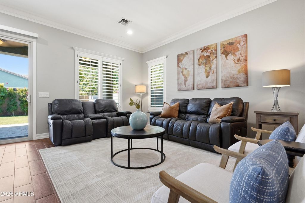 Image 10 of property listing at 4118 E MARLENE Drive, Gilbert, AZ 85296