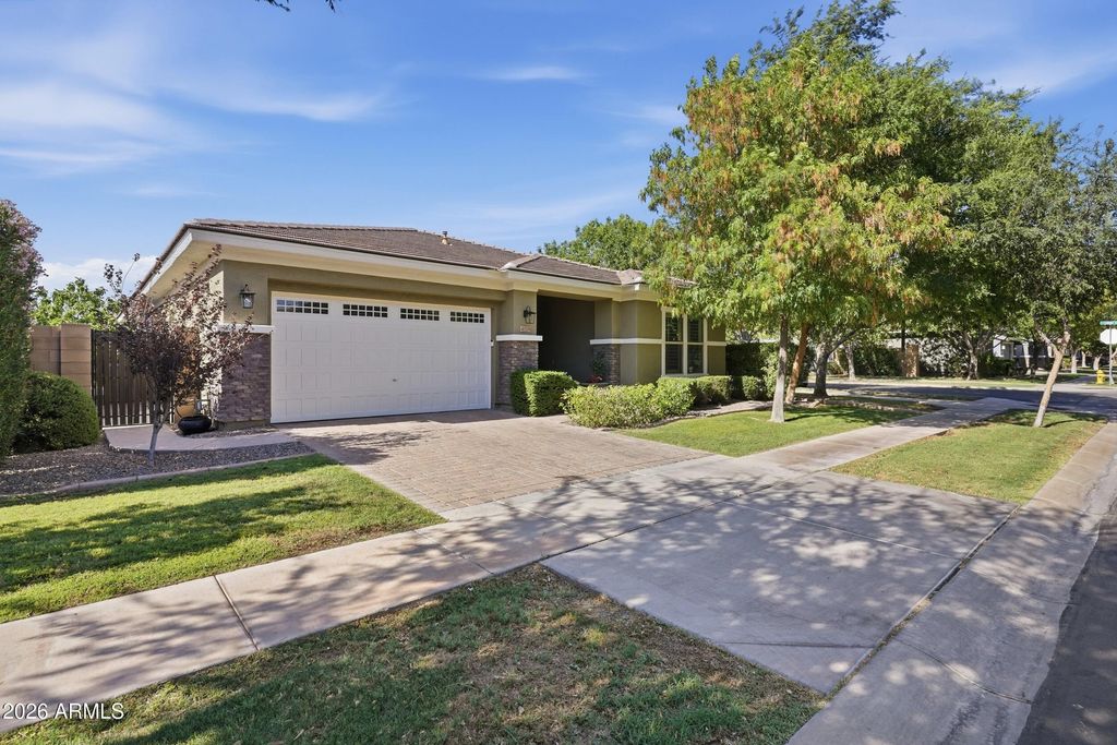 Image 17 of property listing at 4118 E MARLENE Drive, Gilbert, AZ 85296