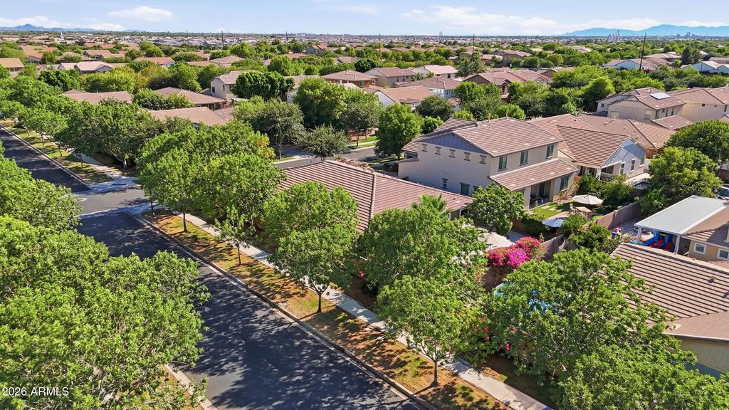 Image 39 of property listing at 4118 E MARLENE Drive, Gilbert, AZ 85296