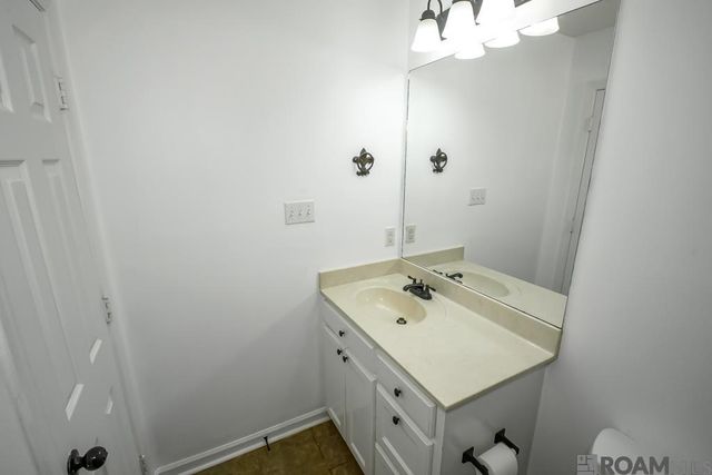 22775 Cabo Ln, Denham Springs, LA 70726