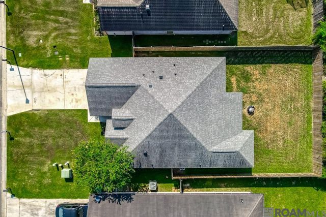 22775 Cabo Ln, Denham Springs, LA 70726