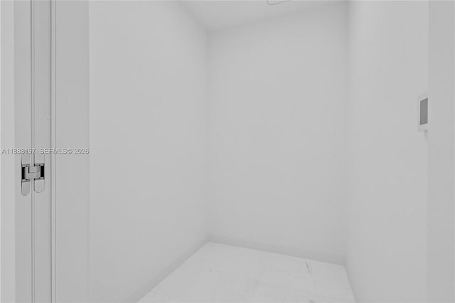 300 Biscayne Blvd Way 1103, Miami, FL 33131