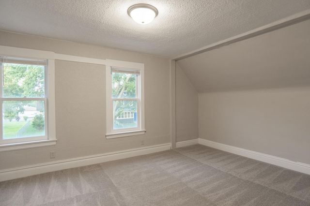 4007 Girard Ave N, Minneapolis, MN 55412