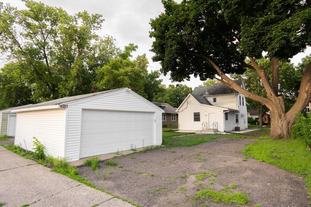4007 Girard Ave N, Minneapolis, MN 55412