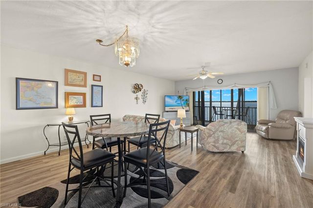 1901 Clifford ST 202, Fort Myers, FL 33901