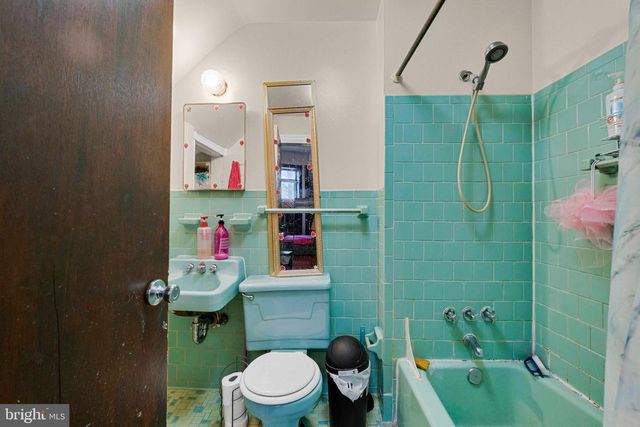 2903 SAINT PAUL ST, Baltimore, MD 21218