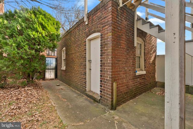 2903 SAINT PAUL ST, Baltimore, MD 21218