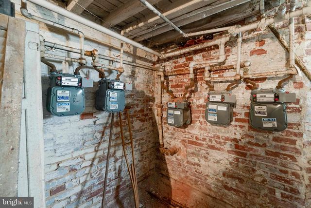 2903 SAINT PAUL ST, Baltimore, MD 21218