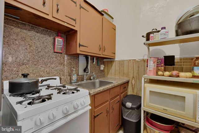 2903 SAINT PAUL ST, Baltimore, MD 21218