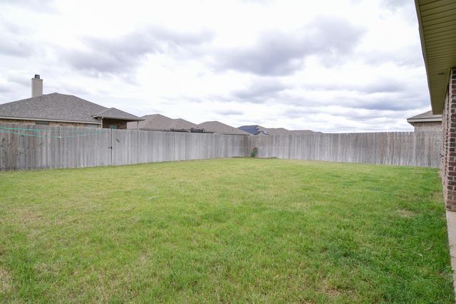 7526 31st Place, Lubbock, TX 79407