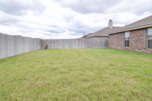 7526 31st Place, Lubbock, TX 79407
