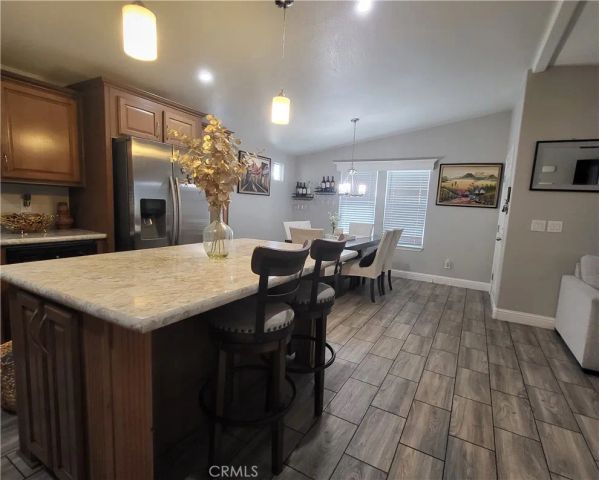 20652 Lassen 99, Chatsworth, CA 91311