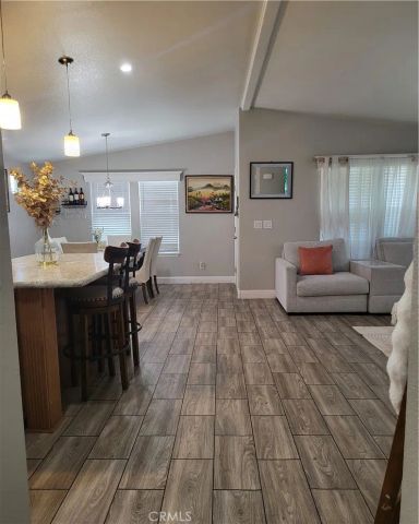 20652 Lassen 99, Chatsworth, CA 91311