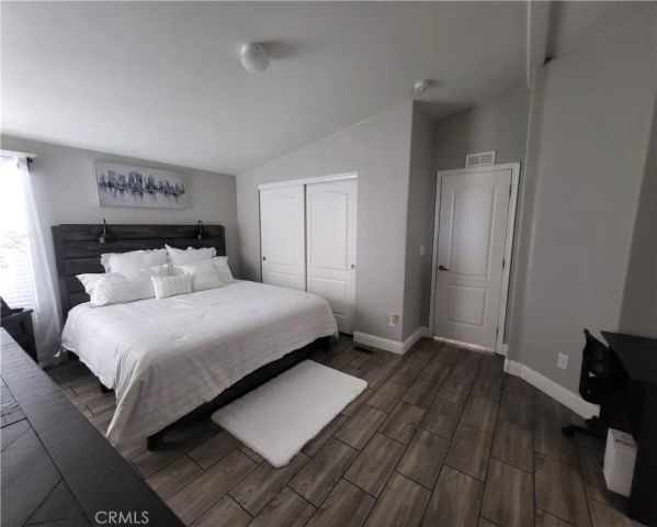 20652 Lassen 99, Chatsworth, CA 91311
