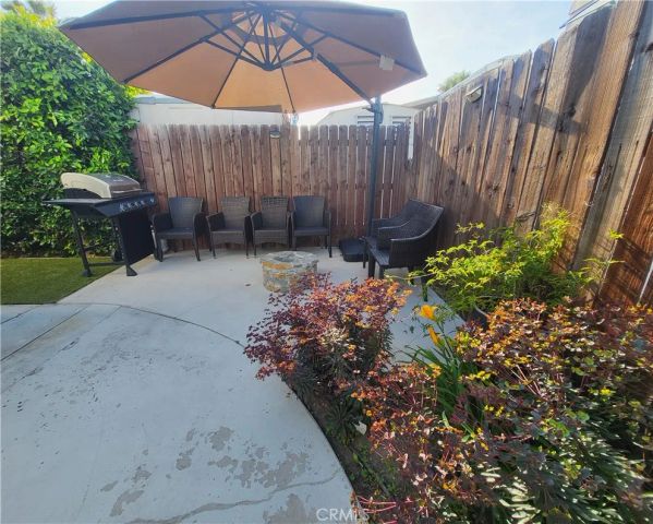 20652 Lassen 99, Chatsworth, CA 91311