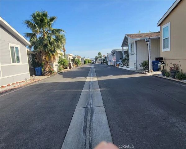 20652 Lassen 99, Chatsworth, CA 91311