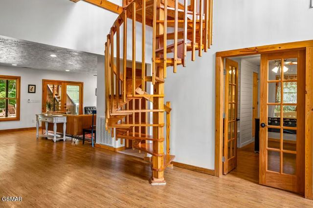 2489 Upper Middle Creek Road, Sevierville, TN 37876
