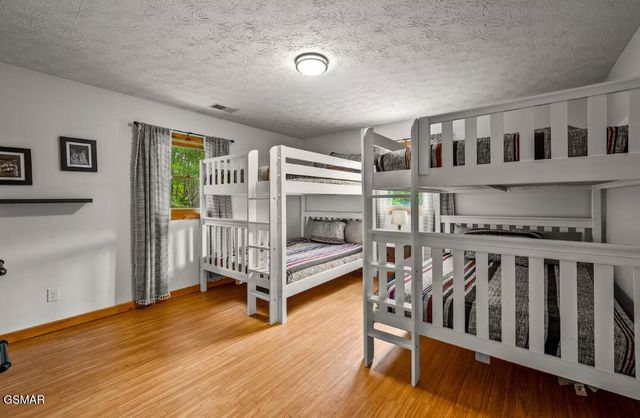 2489 Upper Middle Creek Road, Sevierville, TN 37876
