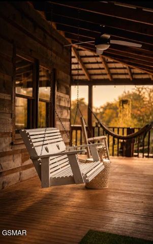2489 Upper Middle Creek Road, Sevierville, TN 37876