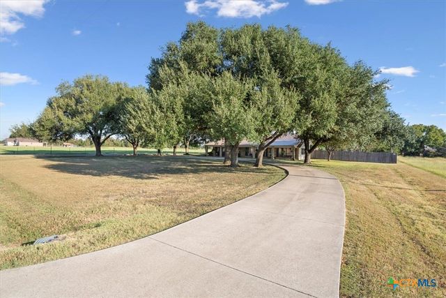 6409 Three Forks Road, Belton, TX 76513