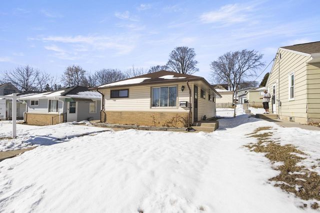 5837 N 71st STREET, Milwaukee, WI 53218