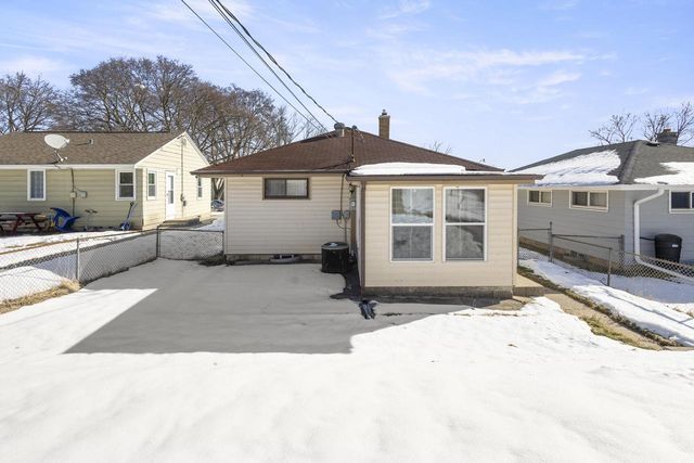 5837 N 71st STREET, Milwaukee, WI 53218