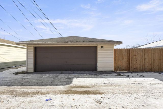 5837 N 71st STREET, Milwaukee, WI 53218